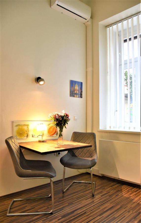 Studio-Apartment Augarten Vienna Exterior photo